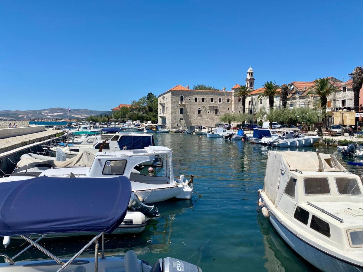 Family House Kastela Home Between Split And Trogir エクステリア 写真