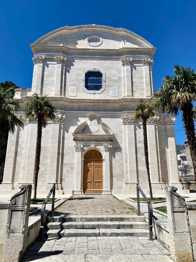 Family House Kastela Home Between Split And Trogir エクステリア 写真