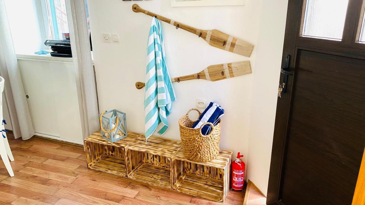 Family House Kastela Home Between Split And Trogir エクステリア 写真